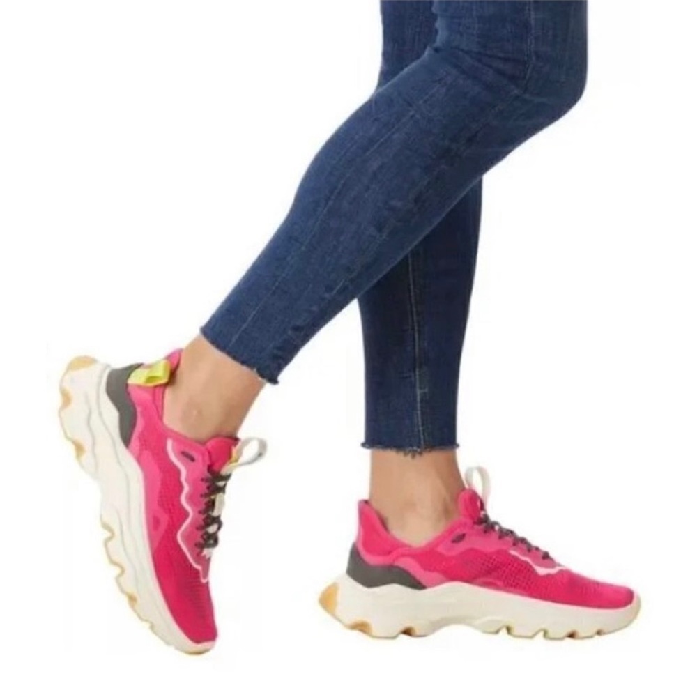 SOREL | Hot Pink Kinetic Breakthru Day Sneakers Chunky